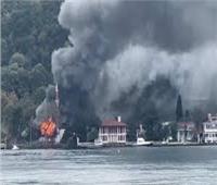 اندلاع حريق هائل بمسجد أثري في إسطنبول