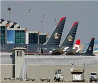 الحكومة الأردنية تحسم الجدل بشأن حظر السفر الجوي من المملكة وإليها