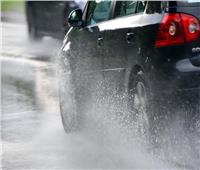«المرور» توضح كيفية القيادة الآمنة في الأمطار 