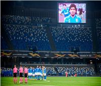 لاعبو نابولي يخلدون ذكرى مارادونا قبل مباراة فريقهم