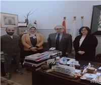 علاء عبد الهادي يجتمع بأعضاء اللجنة الثقافية باتحاد كتاب مصر