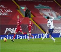 فيديو| سون يسجل هدف التعادل لتوتنهام في ليفربول