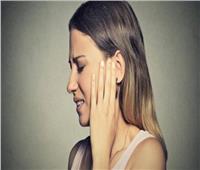 طرق سهلة لعلاج طنين الأذن.. تعرف عليها