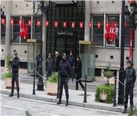 ضبط شخص أثناء محاولته الهجوم على مقر أمني بالعاصمة التونسية
