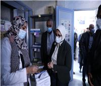 وزيرة الصحة تعد بضم جميع العاملين بمركز طب أسرة الروضة لبعثة الحج