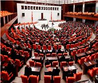 برلمان تركيا يناقش مشروع قانون لـ«تكبيل» الهيئات المدنية