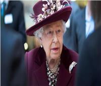 الملكة إليزابيث: الكثيرون لا يريدون سوى العناق كهدية عيد الميلاد 