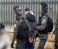الاحتلال الإسرائيلي يعتقل 13 فلسطينيا بينهم طالب جامعي
