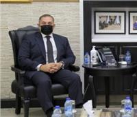 سفير مصر بفلسطين يلتقي عضو «تنفيذية منظمة التحرير» في رام الله