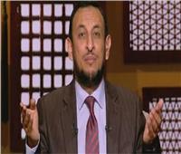 بكاء رمضان عبد المعز أثناء دعائه لرفع الوباء والبلاء | فيديو