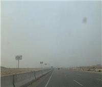 «غرفة عمليات المنيا» تغلق الطريق الصحراوي لسوء الأحوال الجوية