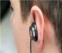 5 أضرار لاستخدام سماعة الأذن ليلا