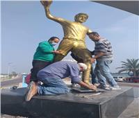 استعدادا لكأس العالم.. وضع تمثال لـ«لاعب كرة يد» بمدخل الإسكندرية