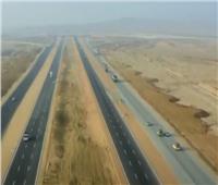 «الطرق والكباري»: انتهاء 90% من المرحلة الأولى لتطوير طريق الصعيد الغربي