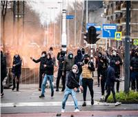 هولندا..أعمال نهب وتخريب خلال مظاهرات منددة بحظر التجوال 