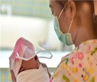 4 نصائح للأمهات المصابات بكورونا لإرضاع أطفالهن بأمان