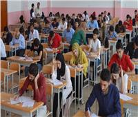 جامعة القاهرة: للطلاب حرية الاختيار بين الامتحان «أون لاين» أو الحضور