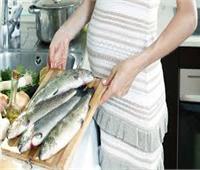 أبرزها يحمي الجنين من التشوهات.. 9 فوائد للسمك أثناء الحمل