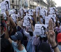 قادة انقلاب ميانمار يواصلون حملة الاعتقالات رغم الضغط الدولي