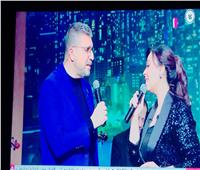 عمرو الليثي يشارك مروة ناجي غناء «بأمر الحب» لعبد الحليم حافظ | فيديو