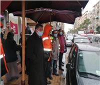 نائب محافظ الإسكندرية يتابع رفع تراكمات مياه الأمطار بالصحراوي والعجمي