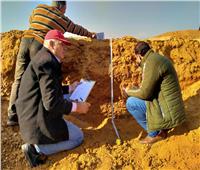 الزراعة: الفريق البحثي يواصل دراسات حصر وتصنيف التربة بالسويس | صور