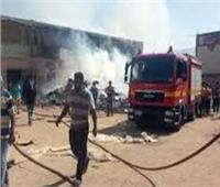 المعمل الجنائي يتحفظ على موقع حريق مخزن أنابيب قرية «تنده» بملوي