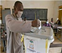 مرشحا الرئاسة في النيجر يدليان بصوتيهما في الانتخابات الرئاسية