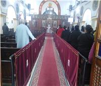 إقامة قداس اليوم الثالث من صوم أهل نينوي بكاتدرائية العذراء مريم