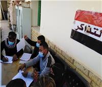 الكشف على 2912 مواطنا «مجانًا» بقوافل طبية في قرى أسوان