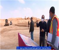 أستاذ طرق: الرئيس السيسي حريص على التواجد وسط العمال في المشروعات| فيديو