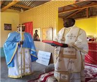 الأسقف نيوفيتوس يترأس قداس أحد «الابن الشاطر» 