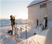 بالصور| طبول وأبواق موسيقية من الجليد في مطعم وسط الثلوج بـ«كندا»