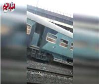 شاهد| اللحظات الأولى بعد خروج قطار الزقازيق عن القضبان قبل محطة مصر