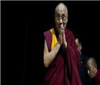 بالفيديو| دالاي لاما يتلقى الجرعة الأولى من لقاح كورونا