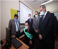 وزير الاتصالات ومحافظ كفر الشيخ يفتتحان عددا من المشروعات الخدمية