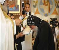 البابا تواضروس يقدم الأنبا مكاريوس أسقف إيبارشية المنيا الجديد