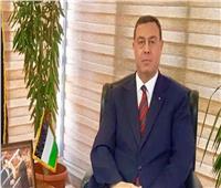 سفير فلسطين بالقاهرة يبارك لمصر النجاح الكبير في حل أزمة السفينة الجانحة