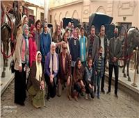 «المركبات الملكية» يستقبل أعضاء جمعية الحفاظ على التراث المصري.. صور
