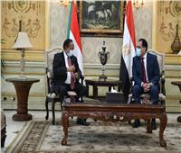 شاهد| رئيس الوزراء يستقبل نظيره السوداني