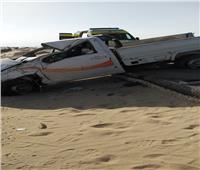 مصرع 2 وإصابة 4 آخرين في انقلاب سيارة بوسط سيناء