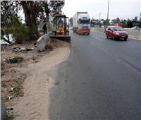 حملة لرفع المخلفات والقمامة من الطريق السريع «بنها - المنصورة»