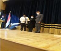 رئيس جامعة عين شمس يفتتح مسرح كلية البنات