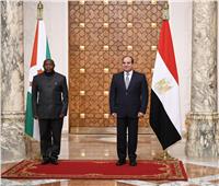 السيسي لنظيره البوروندي: مصر تتمسك باتفاق قانوني ملزم لملء وتشغيل سد النهضة