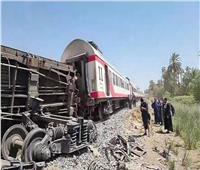 «السكة الحديد» تكشف سبب حادث تصادم قطاري سوهاج.. وسقوط الضحايا في الترعة 