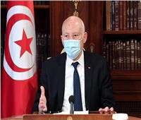 قيس سعيد يندد بلقاءات مسؤولين تونسيين مع أجانب 
