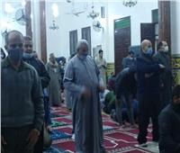 تطبيق الإجراءات الاحترازية في صلاة التراويح بمساجد المنوفية | صور