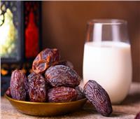 استشاري تغذية يقدم روشتة للتعامل مع زيادة الوزن في رمضان