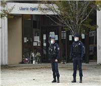 مقتل شرطية فرنسية في هجوم بسكين بالقرب من باريس
