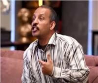 مصحح لهجة صعيدية: عبقرية أحمد زكي تجسدت في «البيه البواب» | فيديو